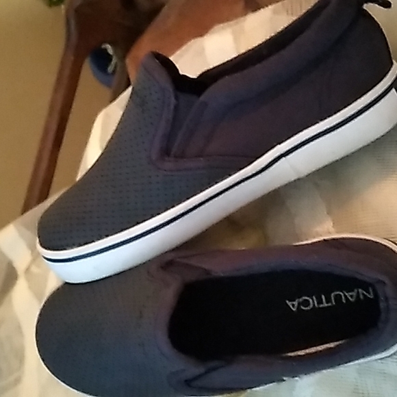 Nautica boys slip,on shoes - Picture 3 of 3